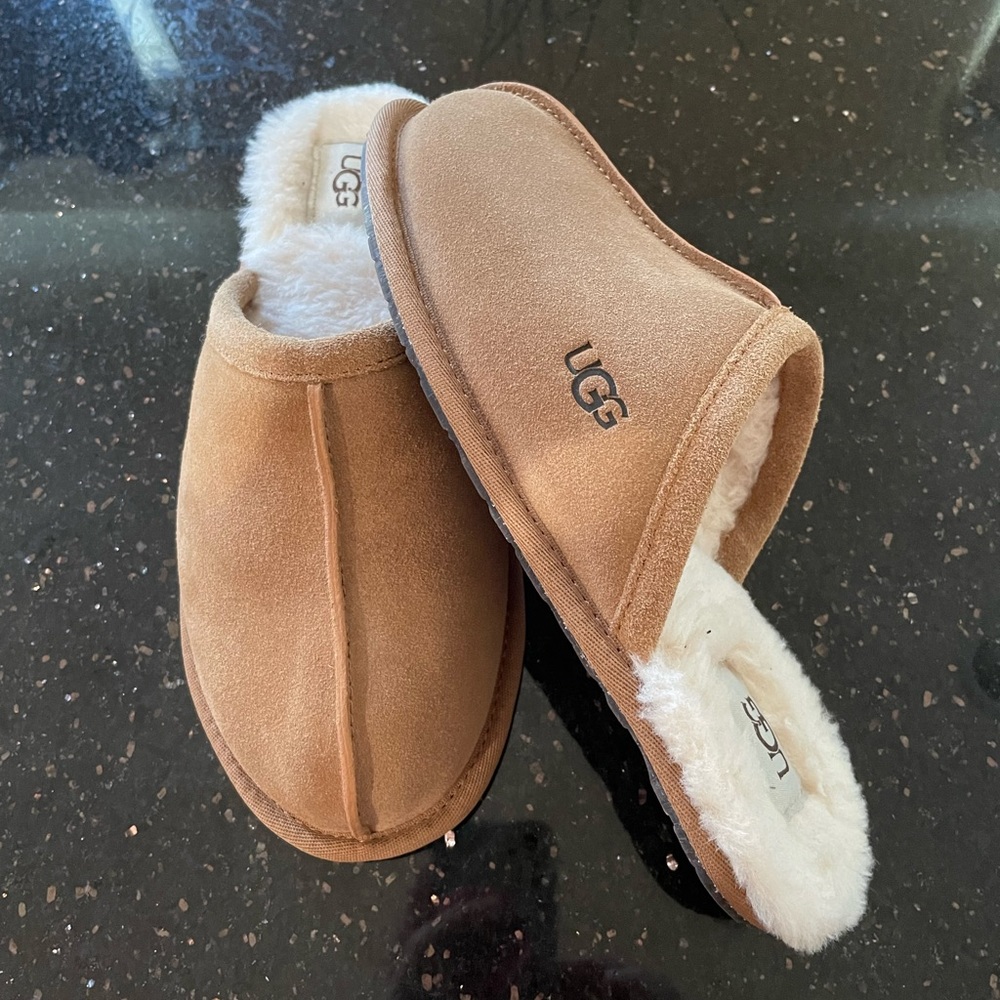 Ugg Pearle faux lined scuff slipper